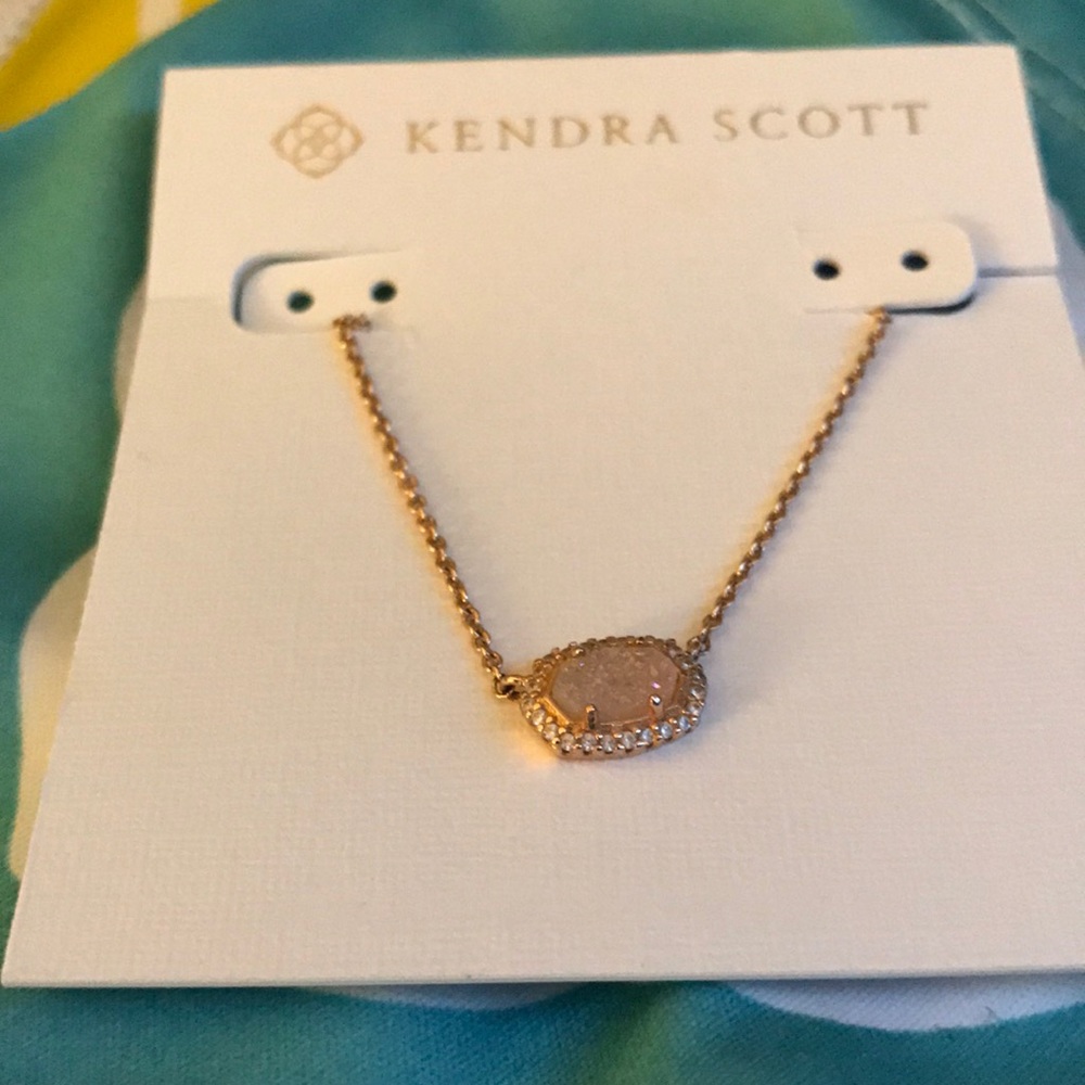 Kendra Scott • Chelsea Rose Gold Pendant Necklace